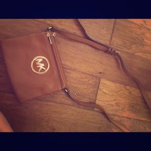 Michael kors crossbody